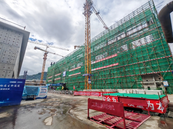 本溪市長(zhǎng)調(diào)研本鋼板材項(xiàng)目-3.jpg 本溪市長(zhǎng)調(diào)研本鋼板材項(xiàng)目-3.jpg