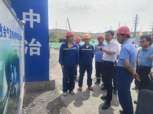 副書記視察八鋼新聞照片_副本.jpg 副書記視察八鋼新聞照片_副本.jpg